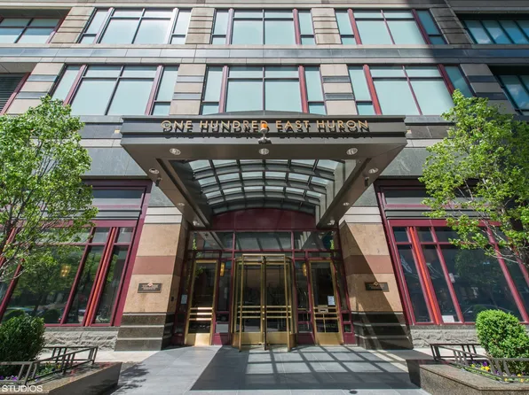 100 E Huron St APT 4601, Chicago, IL 60611