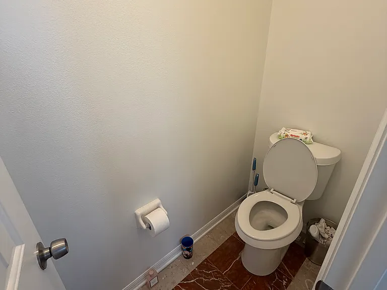 2503 Shelby Cir — Photo 16