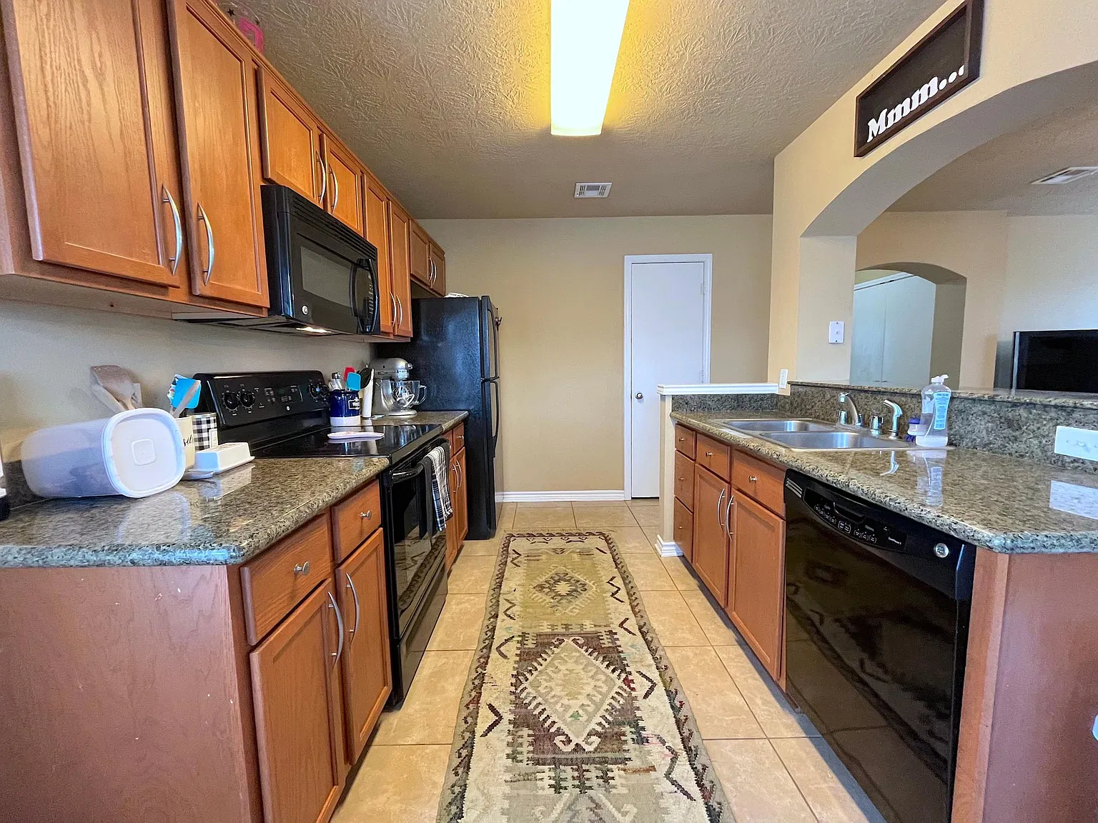 4 bed, 1568 sqft, $2,300 — Photo 4