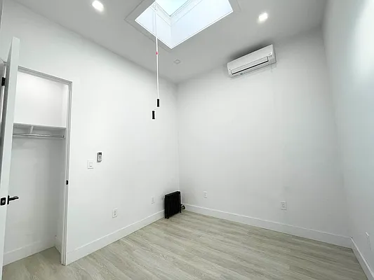 Rented by Ink Realty Services LLC | media 28
