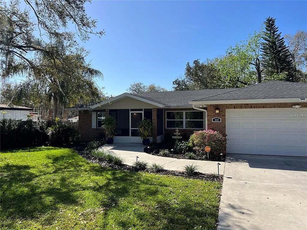 3 bed, 2.0 bath, 1246 sqft, $2,450 — Photo 1