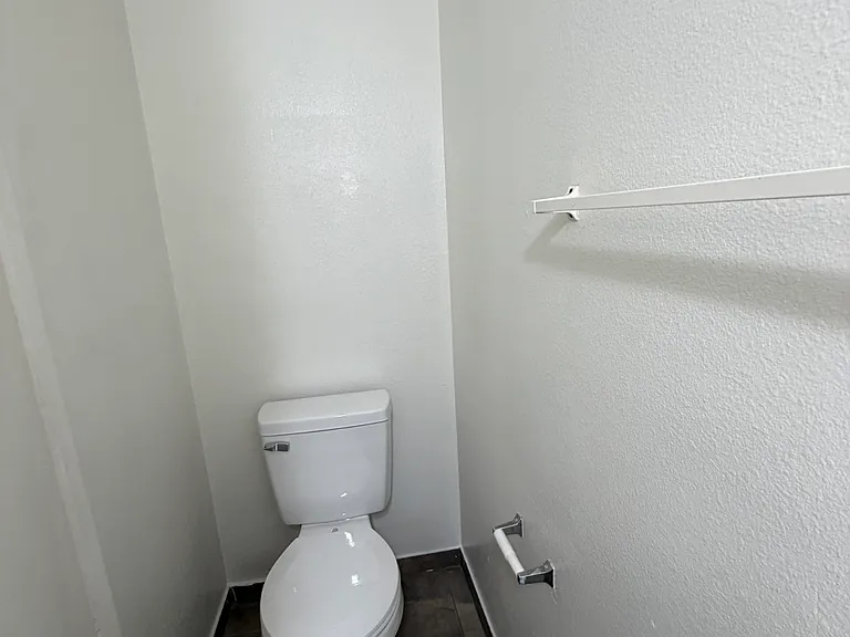1434 N California Ave #5 — Photo 10