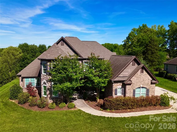 4034 Flowering Peach Rd, Waxhaw, NC 28173