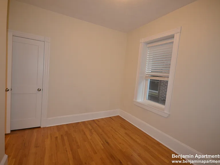 1589 Beacon St #4 — Photo 14