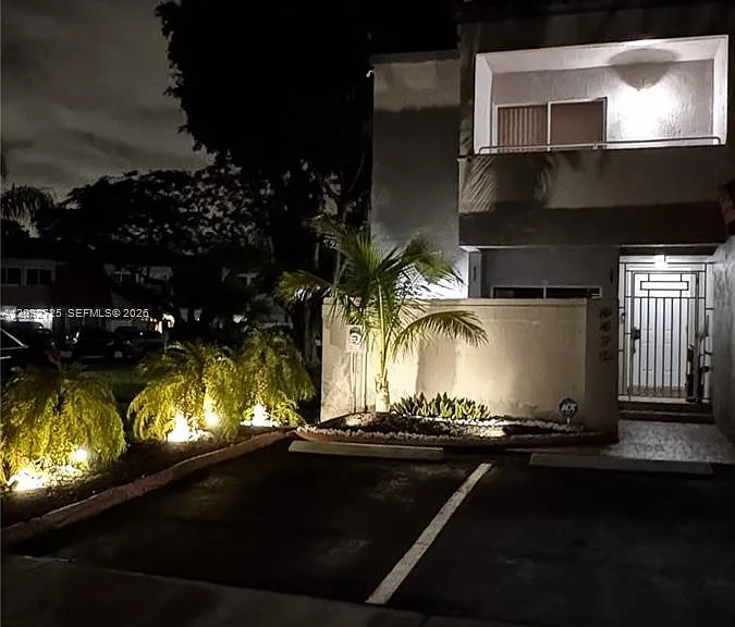 6475 SW 129th Ave — Photo 2