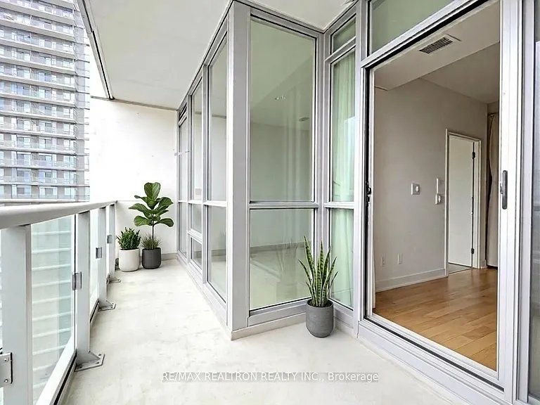 62 Forest Manor Rd #2004 — Photo 11