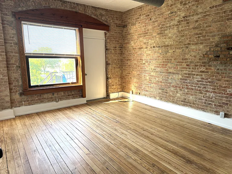 136 Territorial Rd #5 — Photo 6