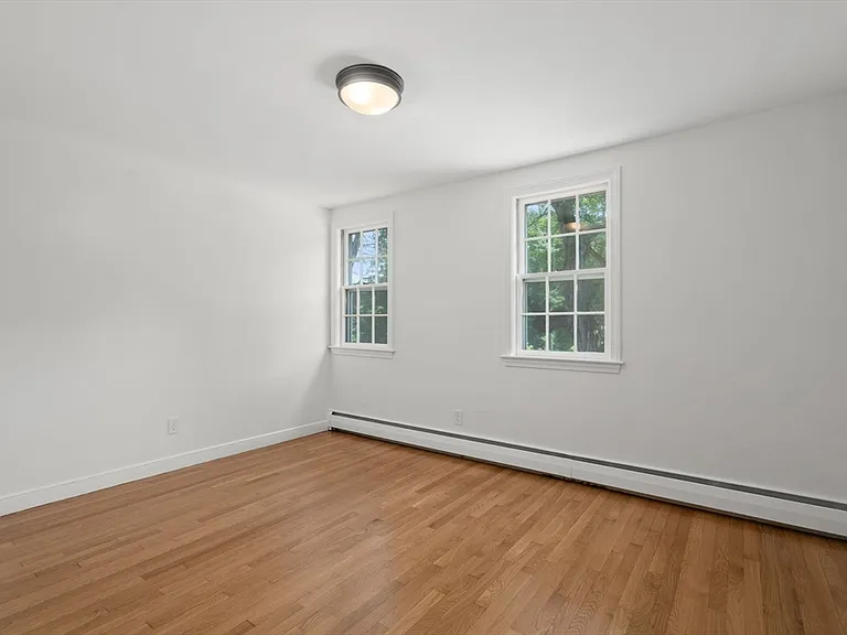 13 Valley Rd — Photo 18