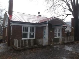 410 3rd Ave SE, Hickory, NC 28602