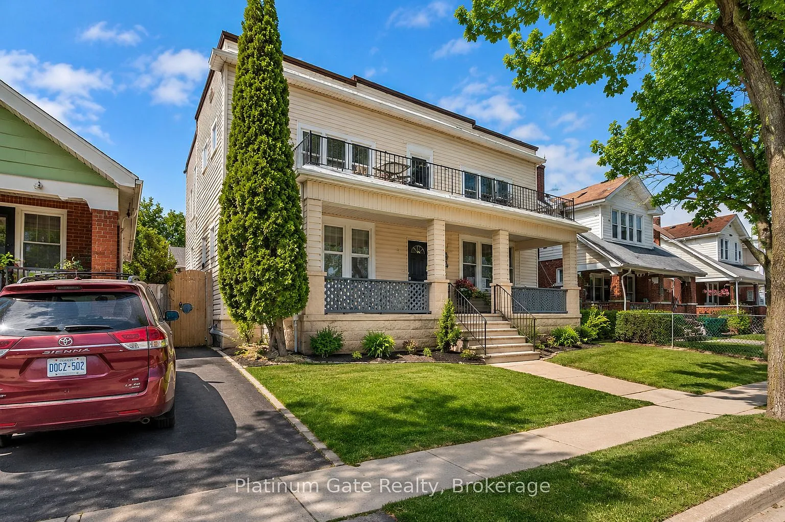 2 bed, $1,600 — Photo 2