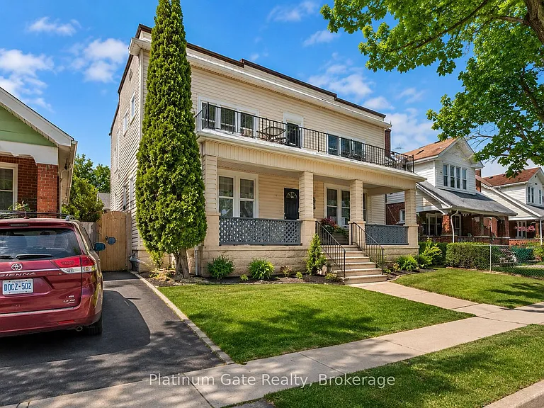 1545 Church St — Photo 2