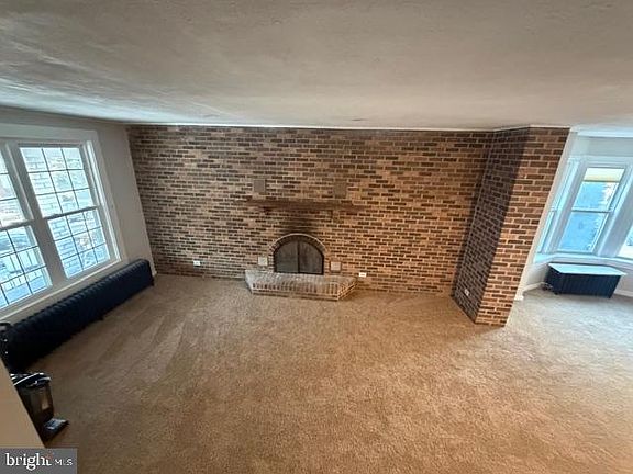 3rd image of 45 Carroll St