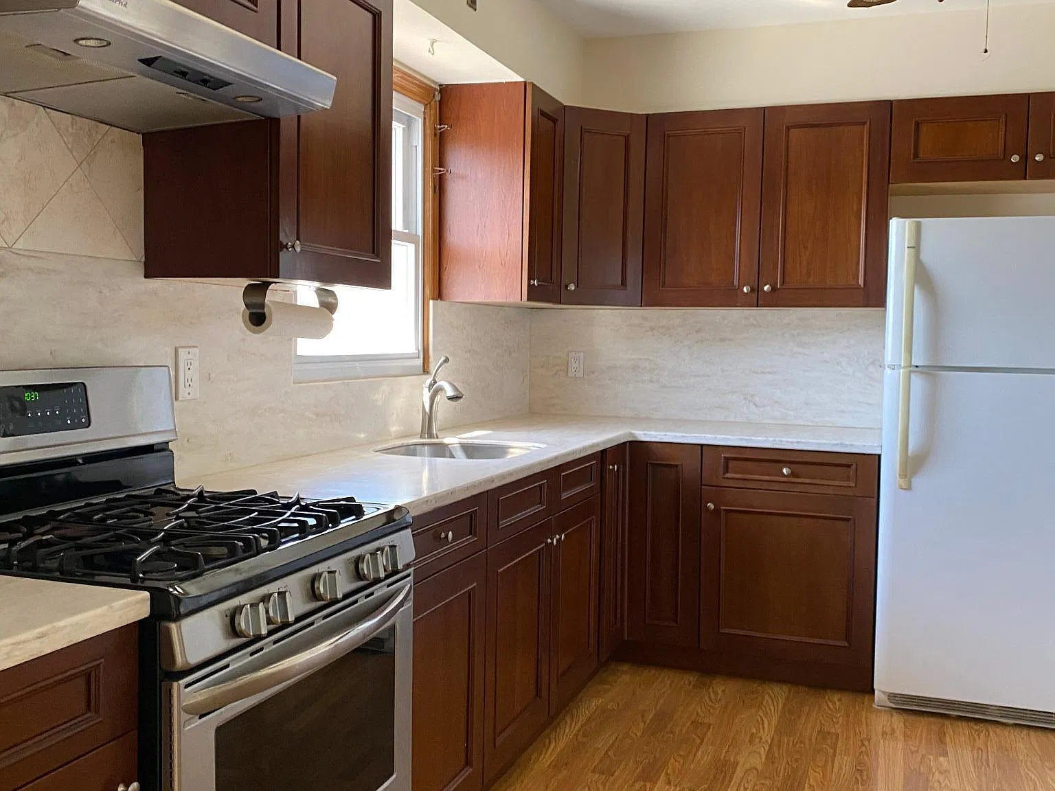 297 Fairfield Ave — Photo 2