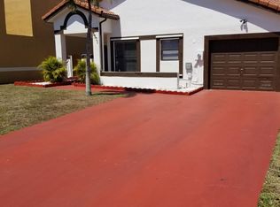 5571 NW 188th St, Miami Gardens, FL 33055