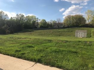 526 Park View Cir, Fox Lake, IL