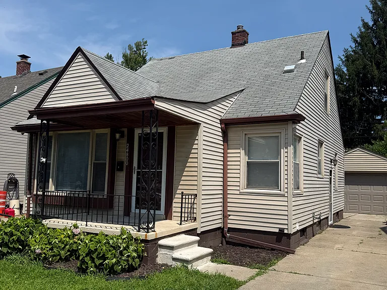 24800 Cherry St — Photo 1