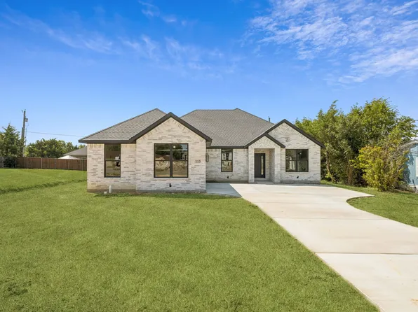113 E Southbrook Dr, Red Oak, TX 75154
