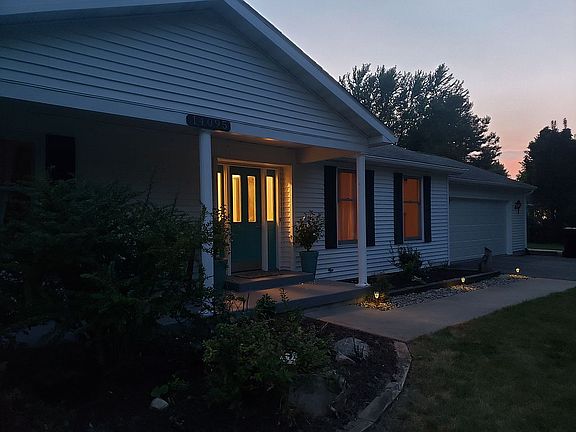 4th image of 14095 205th Ave