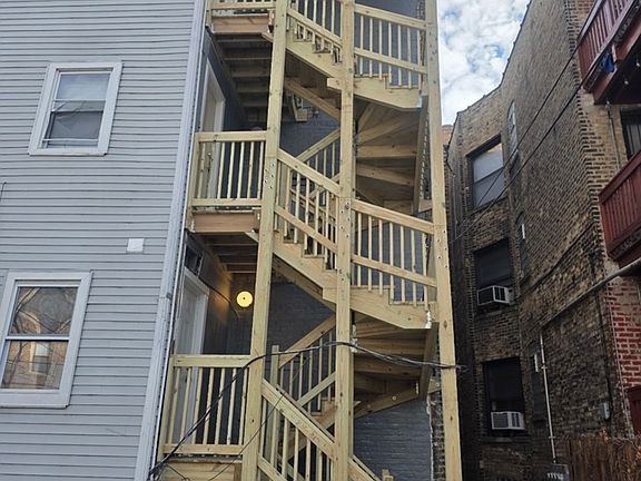 2nd image of 2044 W Birchwood Ave