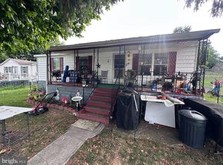 80 Potomac St, Paw Paw, WV 25434