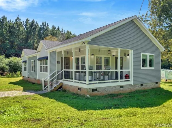 6679 Robinson Ferry Rd, White Plains, VA 23893