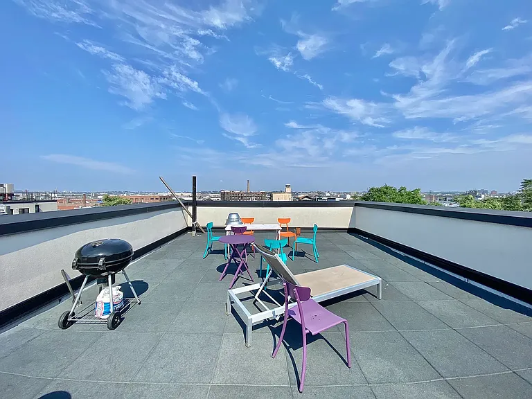 283 Powers St #1B — Photo 1