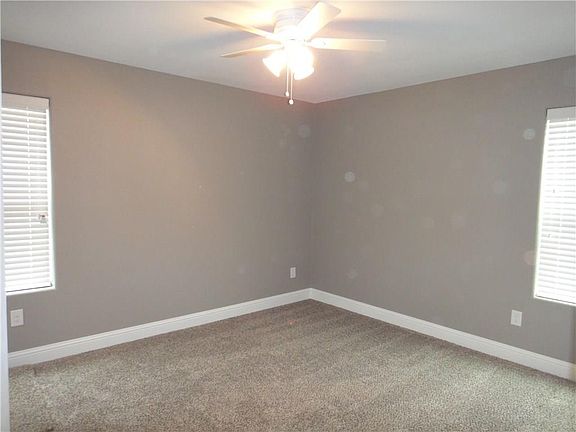 5th image of 709 W Hull St #6/30