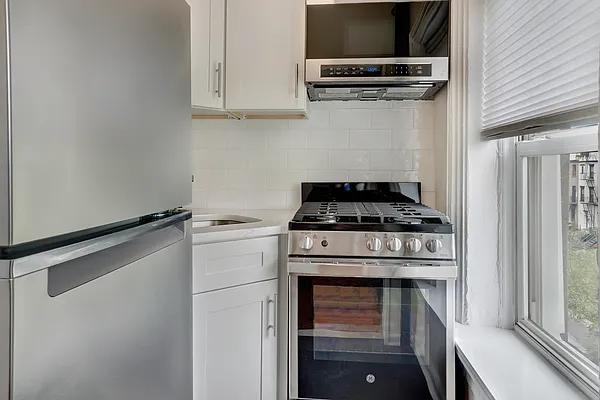 Rented by Twyford Real Estate | media 7