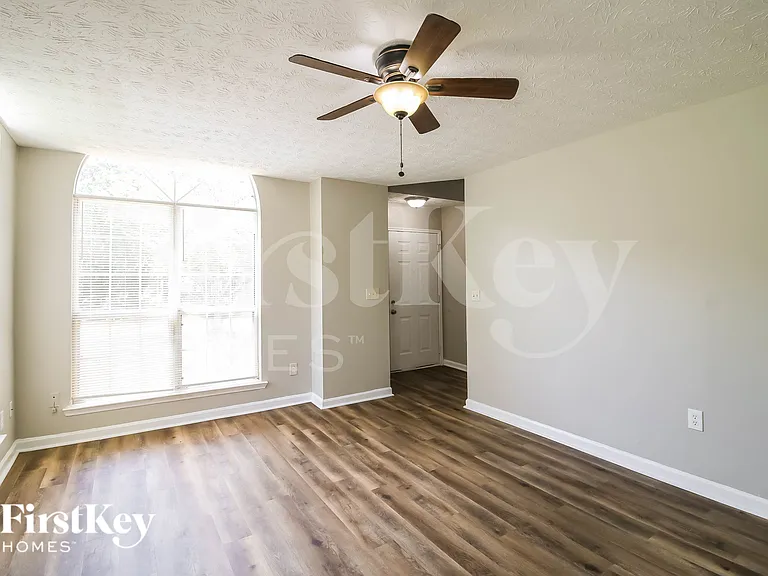 10258 Misty Ridge Dr — Photo 5