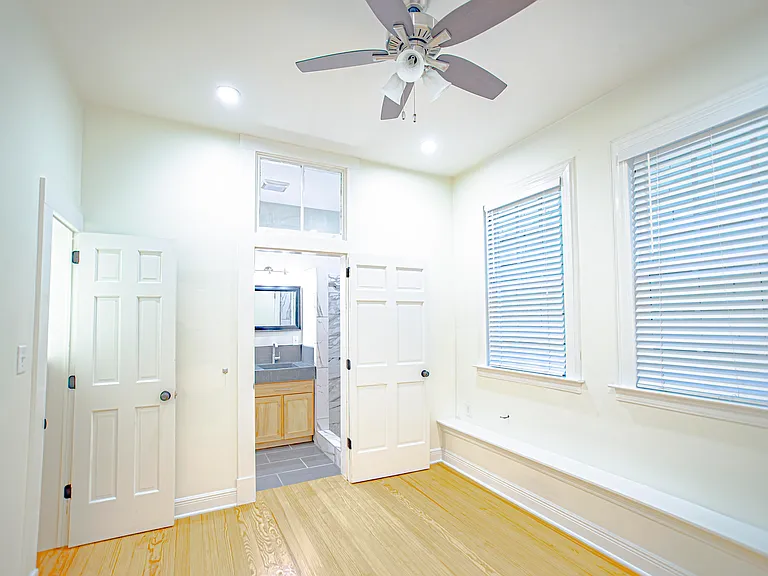 4121 Magazine St #1 — Photo 14