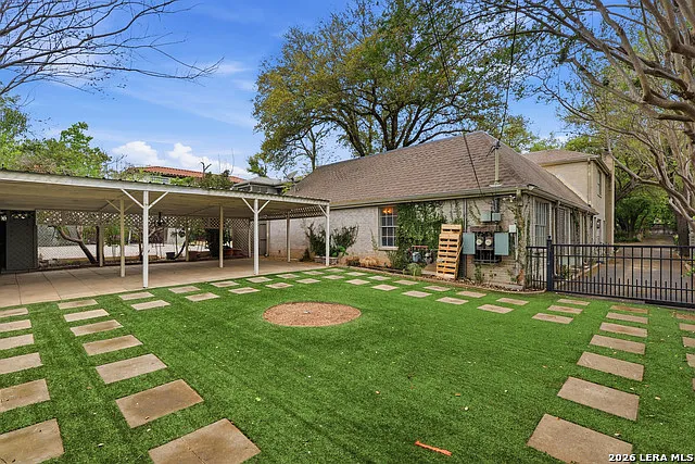 486 E Olmos Dr — Photo 23