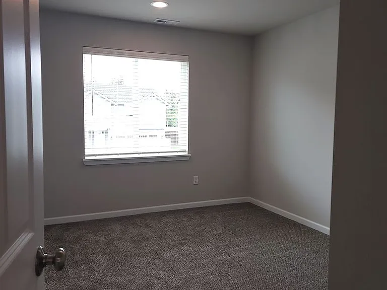 15717 View Dr SE — Photo 38