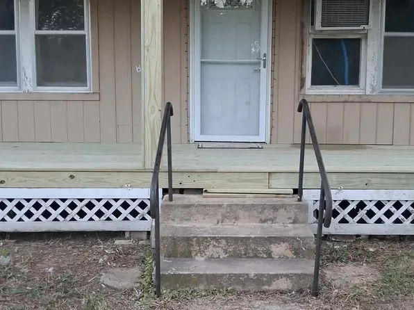 517 E Birch St, Independence, KS 67301