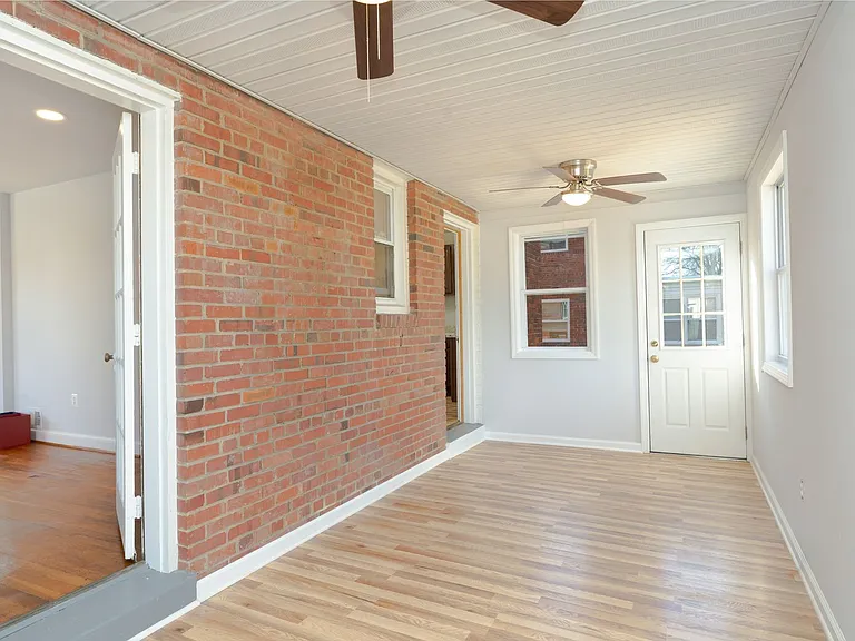 10026 Lorain Ave — Photo 17