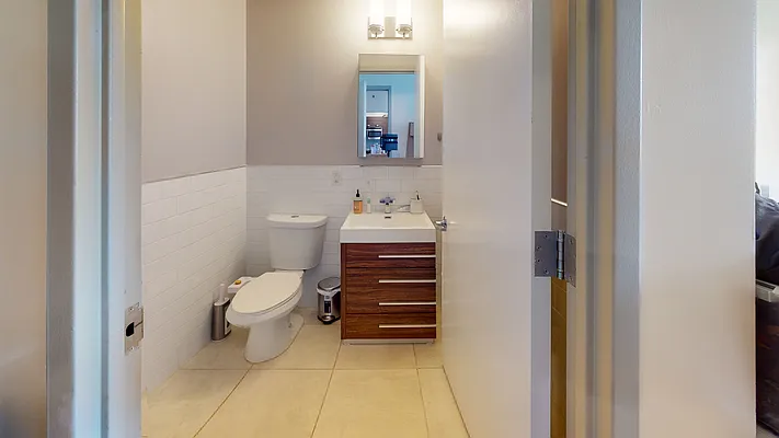 Rented by Bond New York | media 25