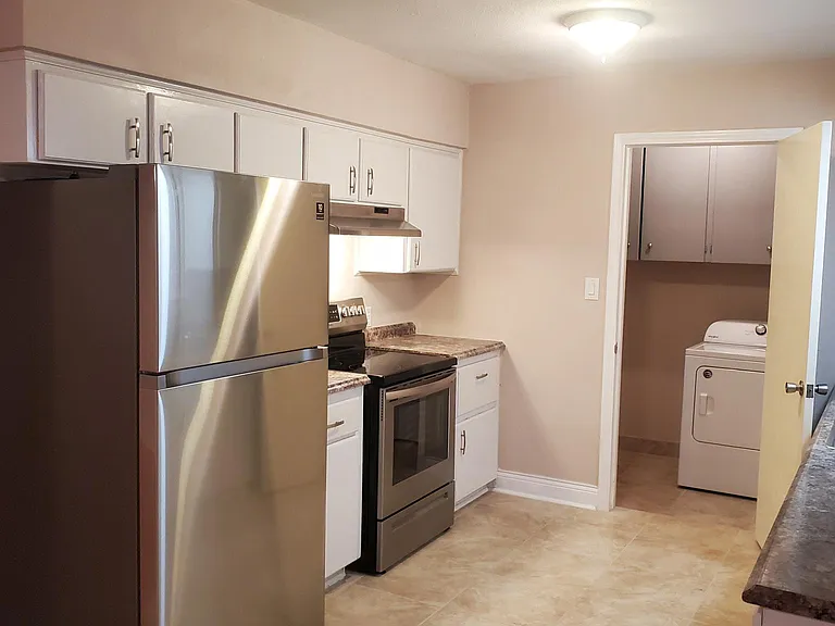 2313 Haine Dr — Photo 16
