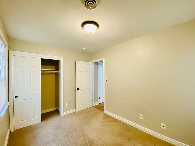 2210 Manlyn Rd — Photo 25