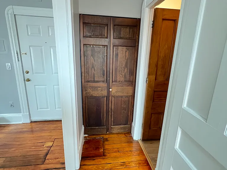 5 Whitman Court Sodo Brownstone Neighborhood #1C — Photo 10