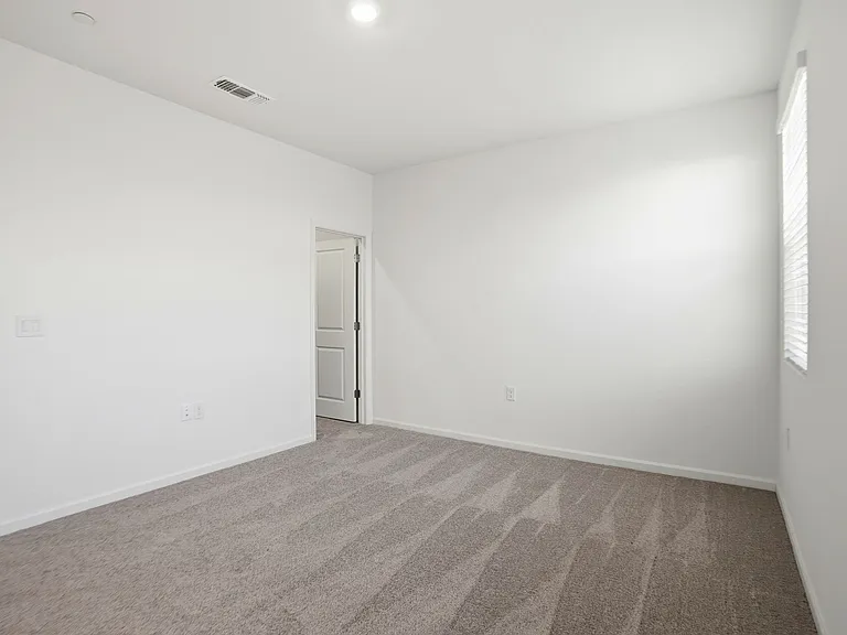 16047 Pirates Cove Ln — Photo 20