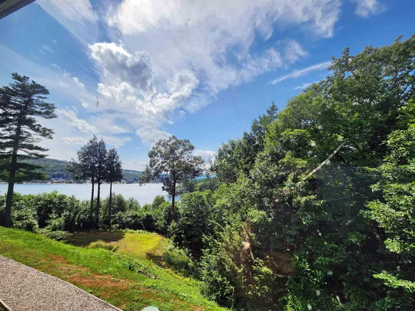 25 Red Fox Road #16, Bristol, NH 03222