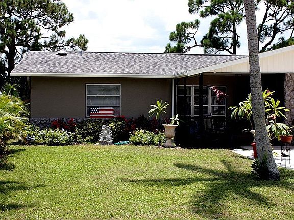 Front shot showing 2nd bedroom