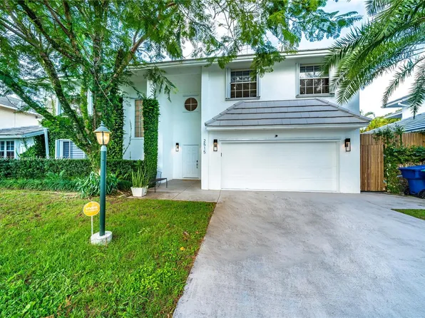 2515 NE 206th Ln, Miami, FL 33180