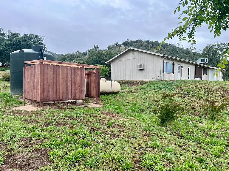 28562 Burrough Valley Rd — Photo 35