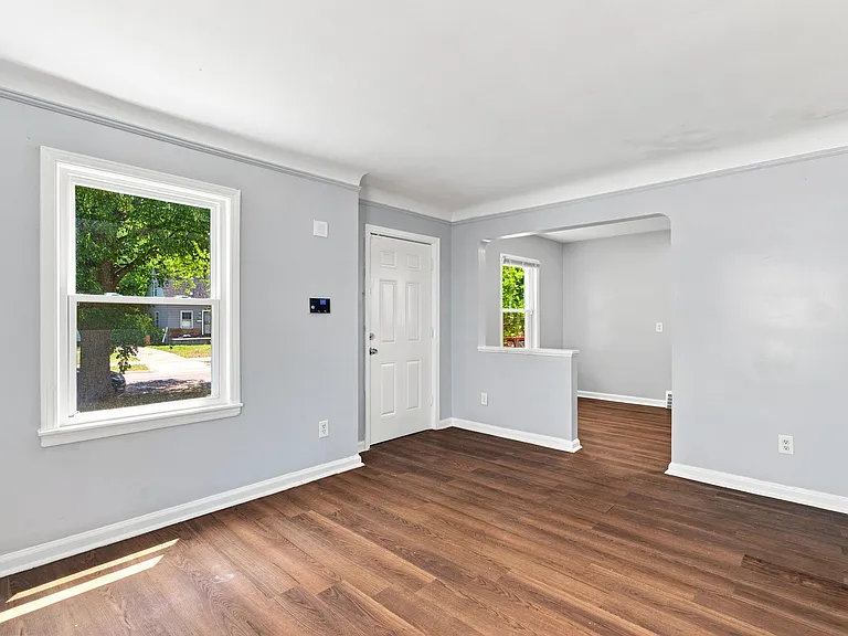 12151 Wayburn St — Photo 4