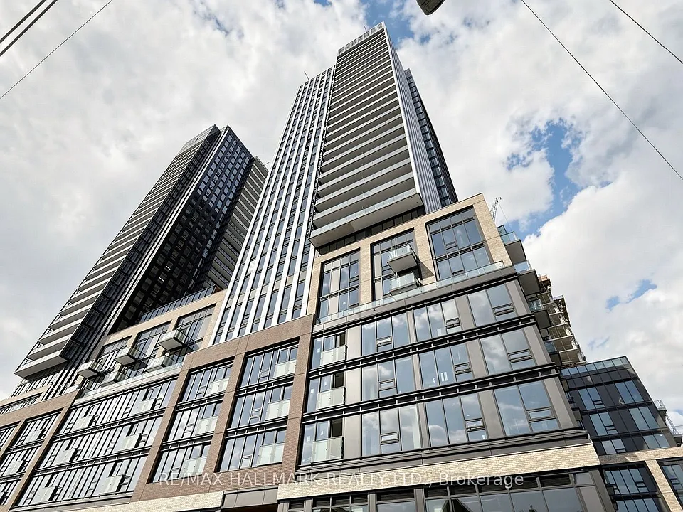 101 John St N #719