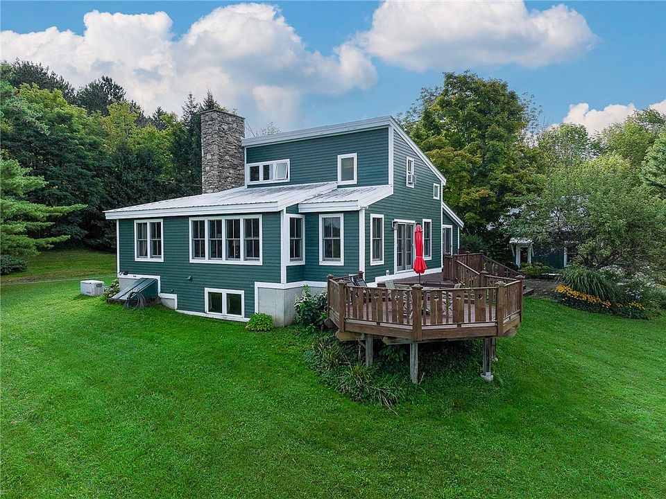 1st image of 297 Skillen Rd