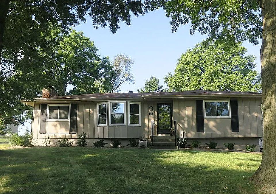 Shaded front yard