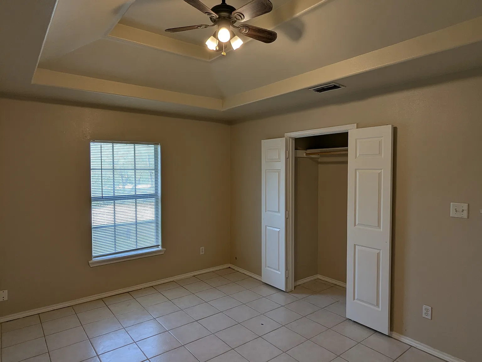 2 bed, 1100 sqft, $850 — Photo 4