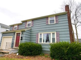 37 Stanford Rd, Rochester, NY 14620