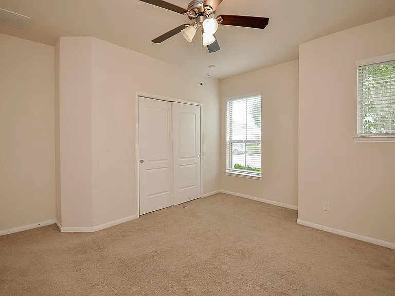 2227 Leonetti Ln — Photo 9